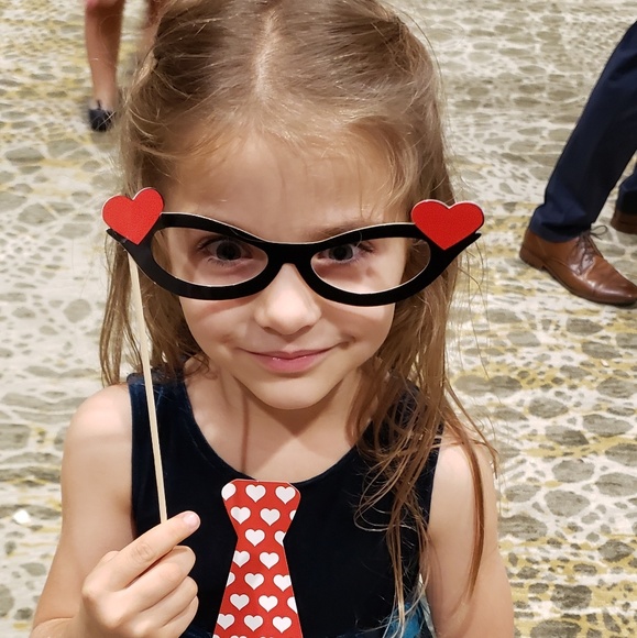 Meet your Posher, Lacey - Picture 3 of 4